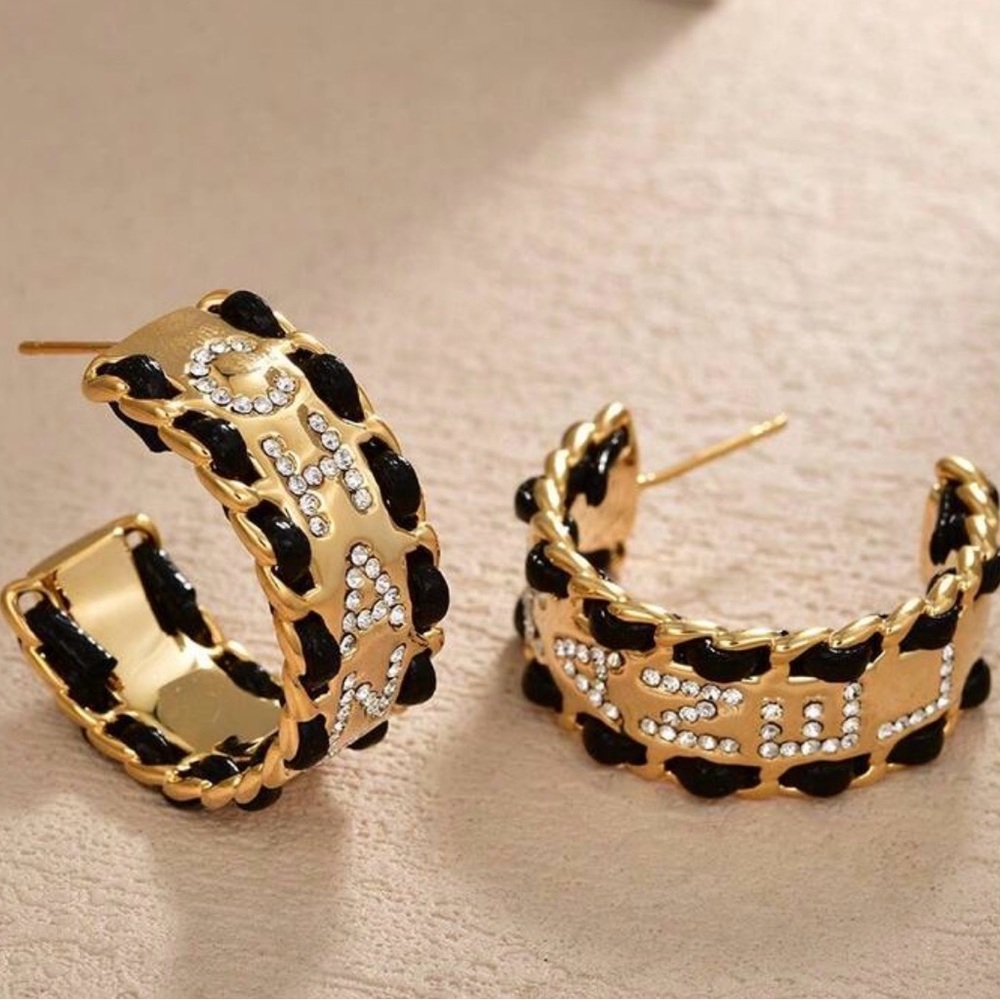 High Fashion Luxurious Gold and Silver Chain Hoop Earrings - Picture 4 of 6
